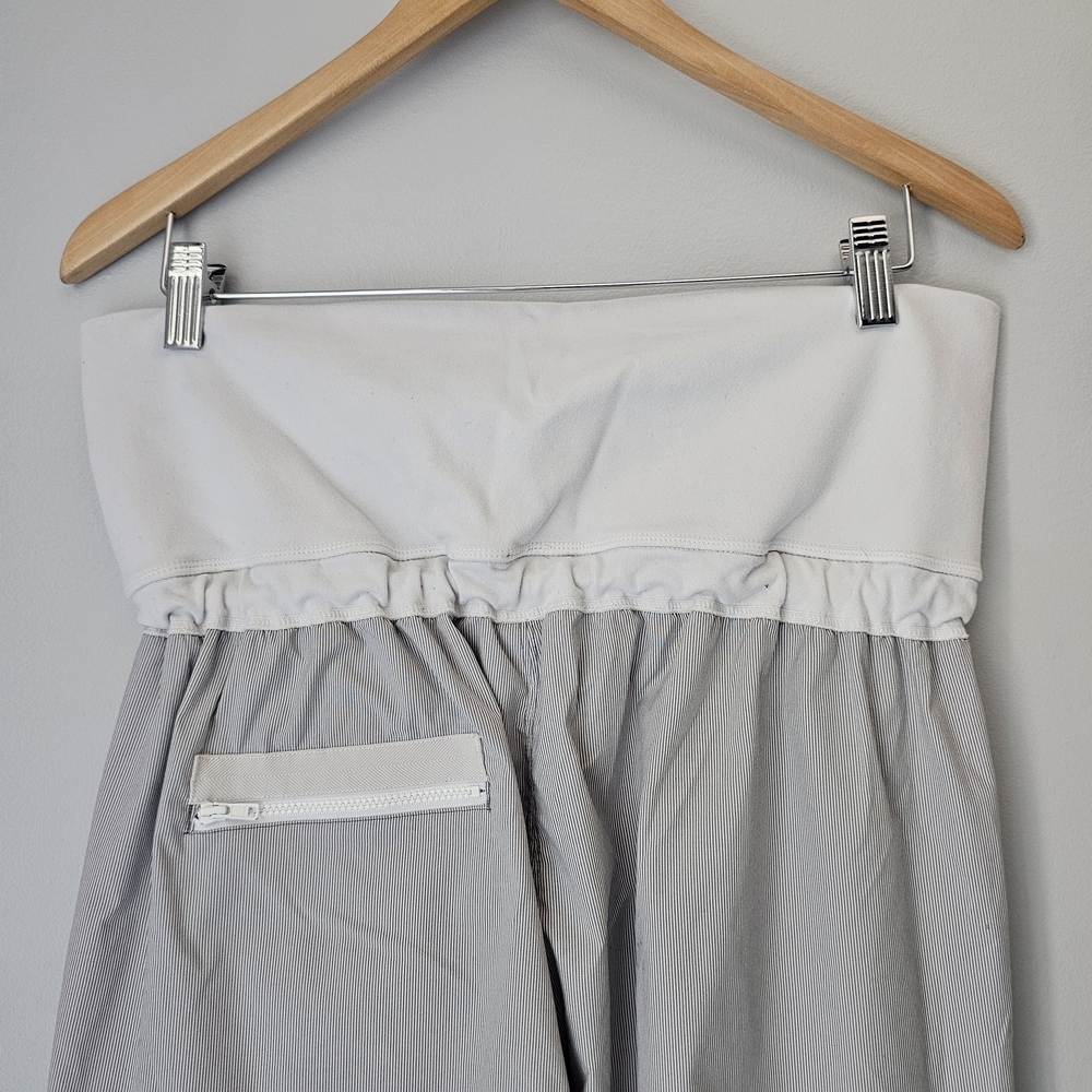 Gray and White High-Waisted Pants - Picture 7 of 9